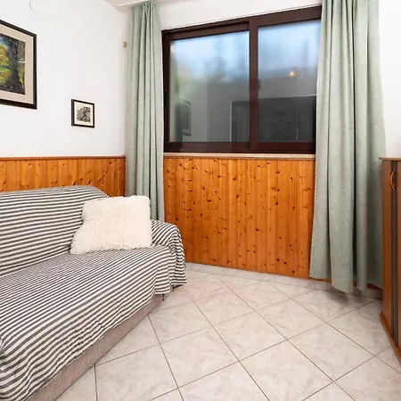 Two-bedroom In Apartmán