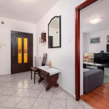 Apartmán Two-bedroom In Pula