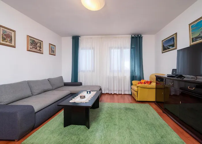 Two-bedroom In * بولا