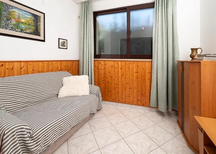 Two-bedroom In شقة
