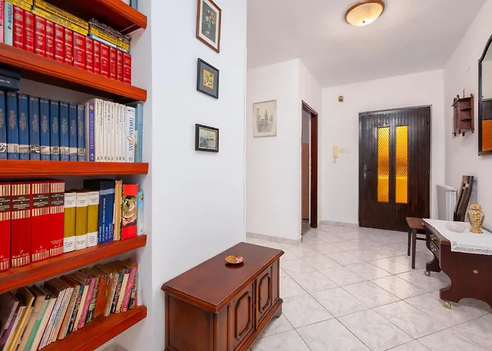 شقة Two-bedroom In *