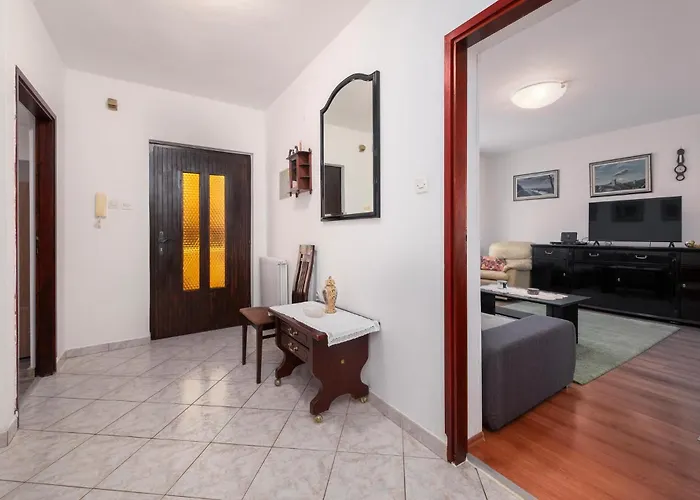 شقة Two-bedroom In بولا